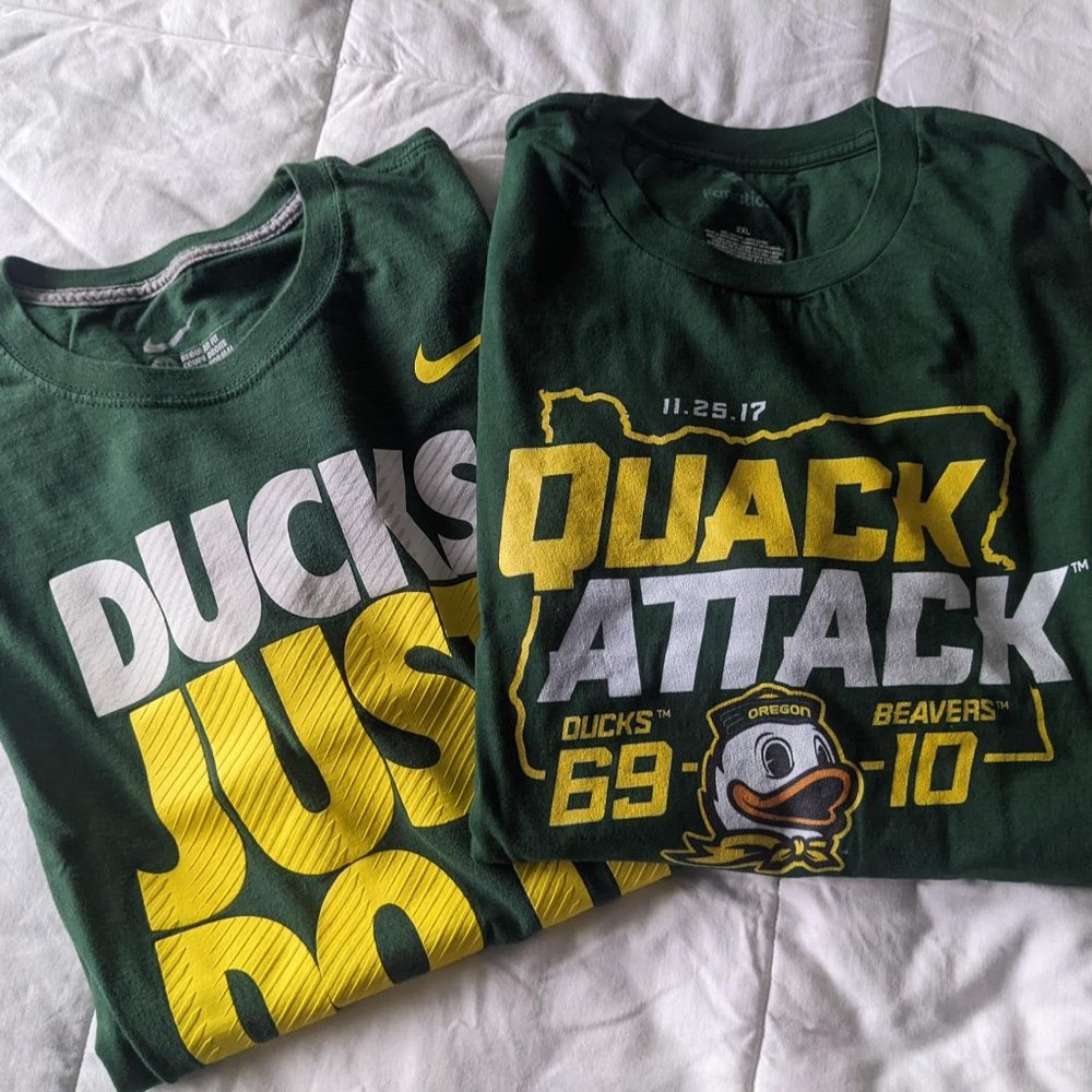 Pair of Vintage Oregon Ducks Tees size XL & 2XL